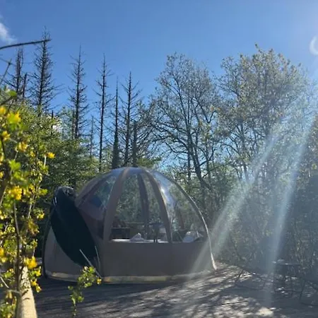 Wigwam Et Dodome Sous Les Etoiles * Champfromier